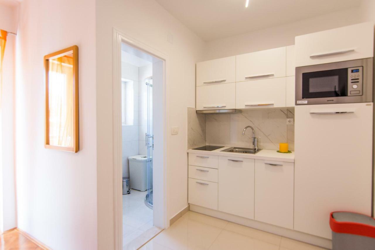 Cirjak Apartments Biograd Na Moru Exterior photo